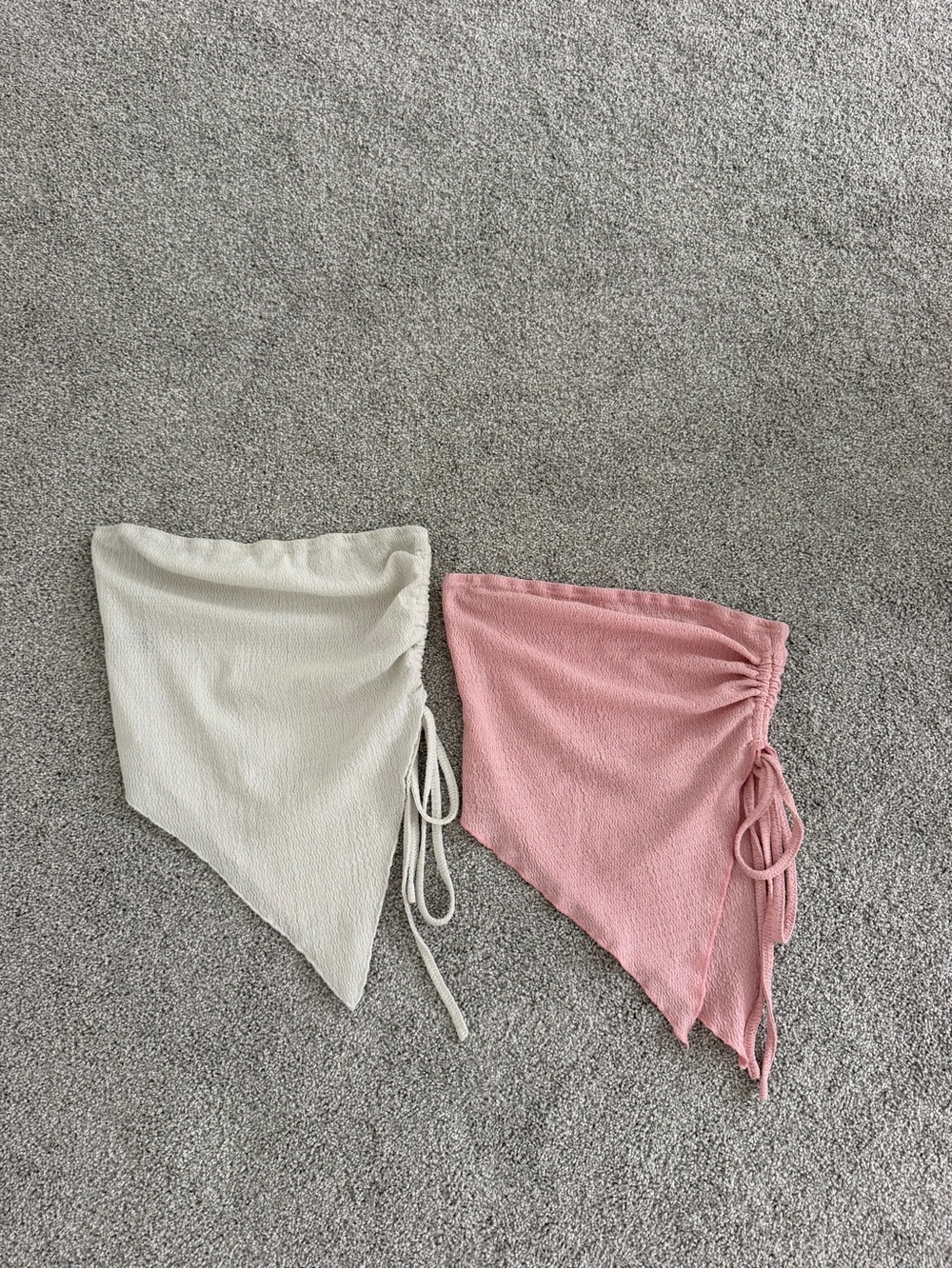 Kit Strapless Blouses (Off white and light pink)